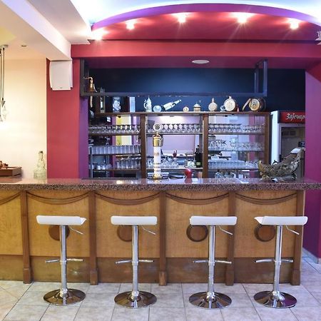 Hotel Erato Paralía Dış mekan fotoğraf
